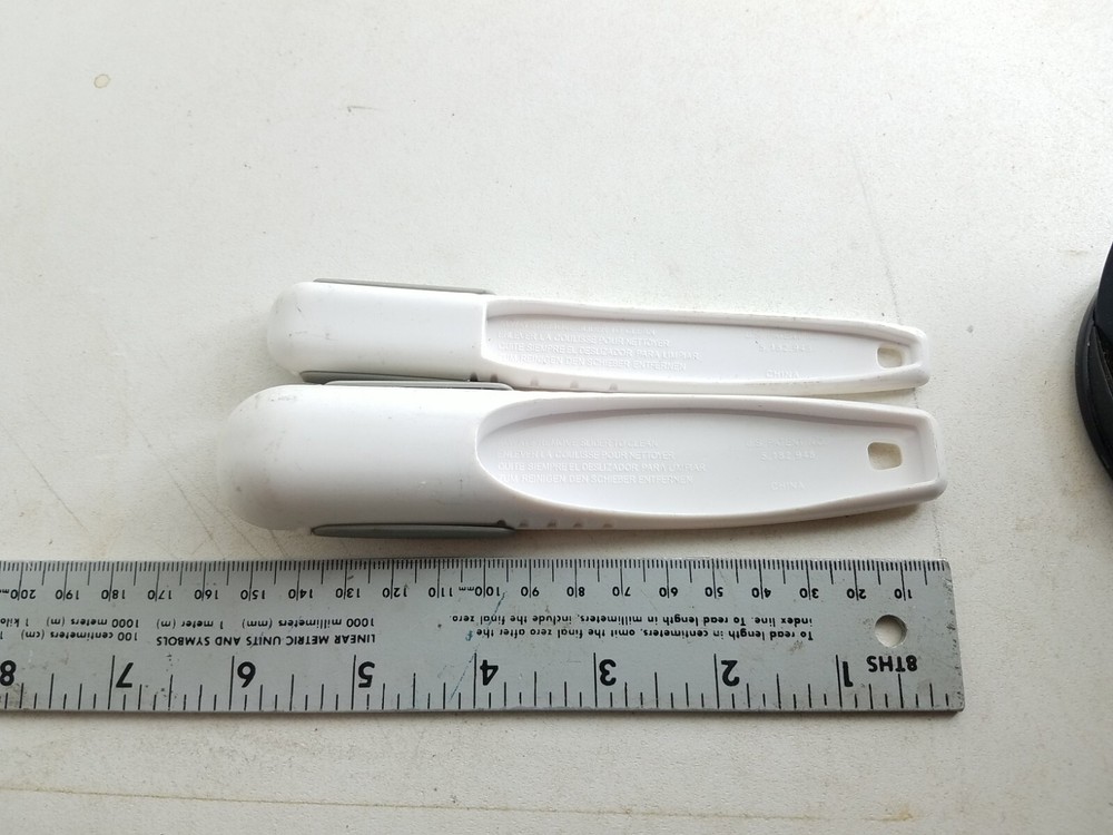Pampered Chef Adjustable Measuring Spoon Set Two Pieces