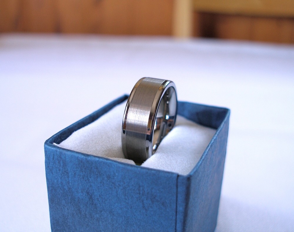 MENS- Beveled Tungsten Ring with Matte Center