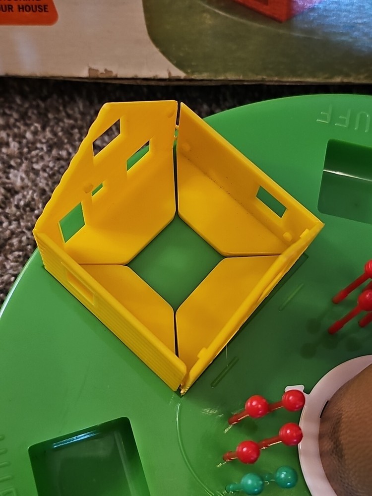 1968 VINTAGE Huff 'N Puff Board Game - Schaper Complete?