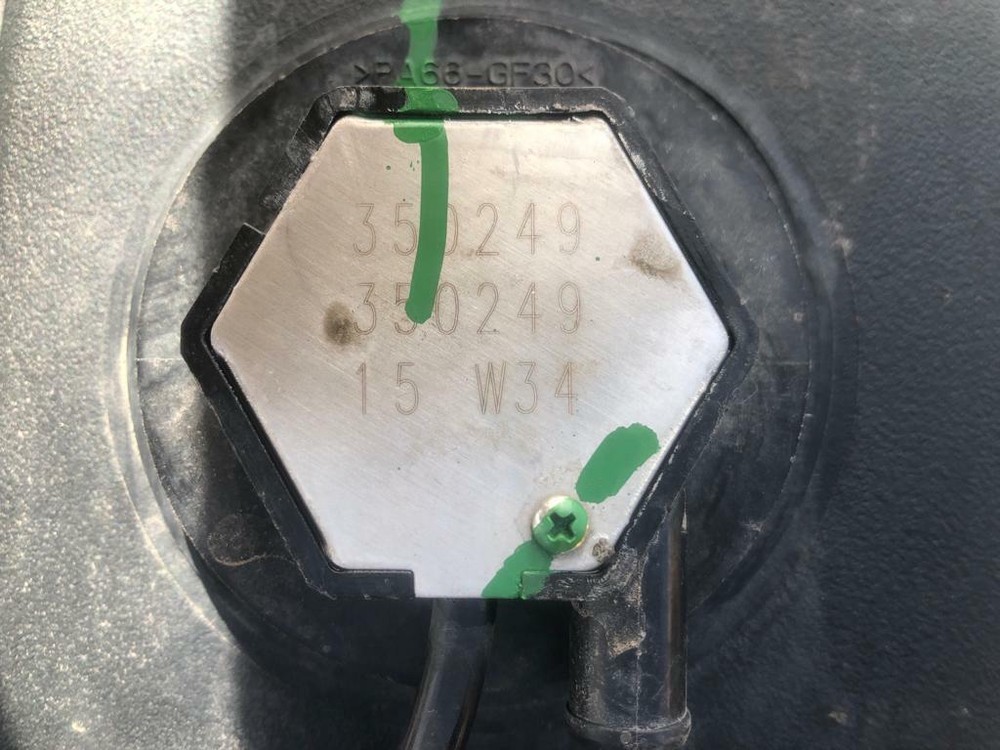 KENWORTH T680 DEF TANK