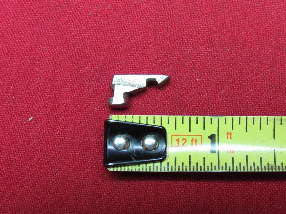 Remington 31 Extractor (Right) - 12 & 16 Gauge