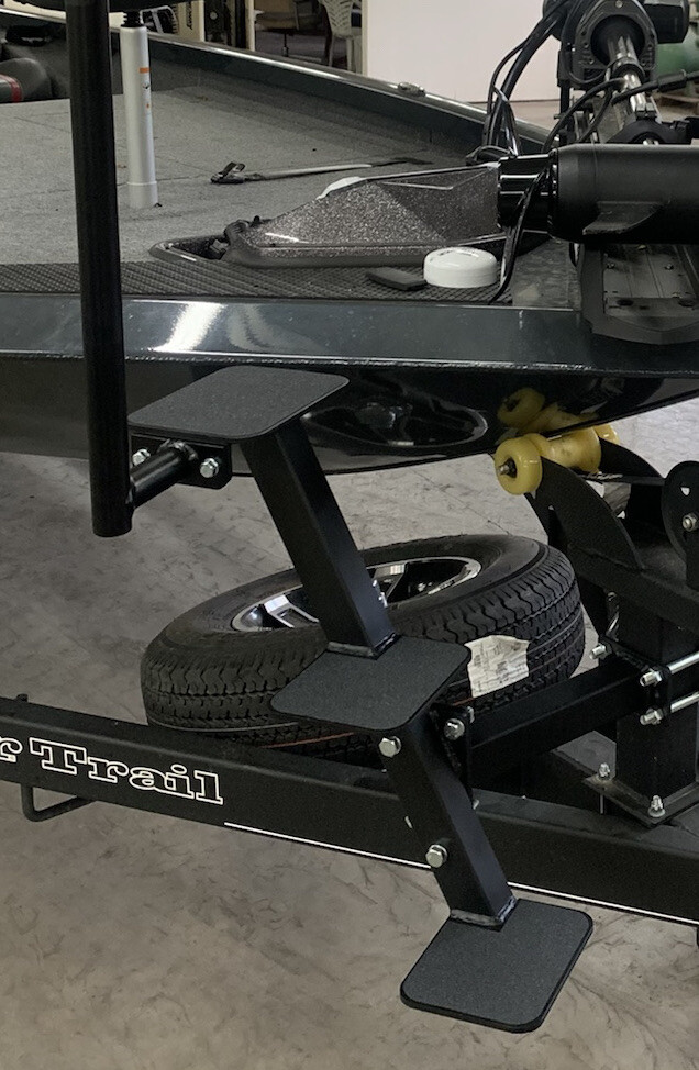 Winch mount triple step boat trailer steps