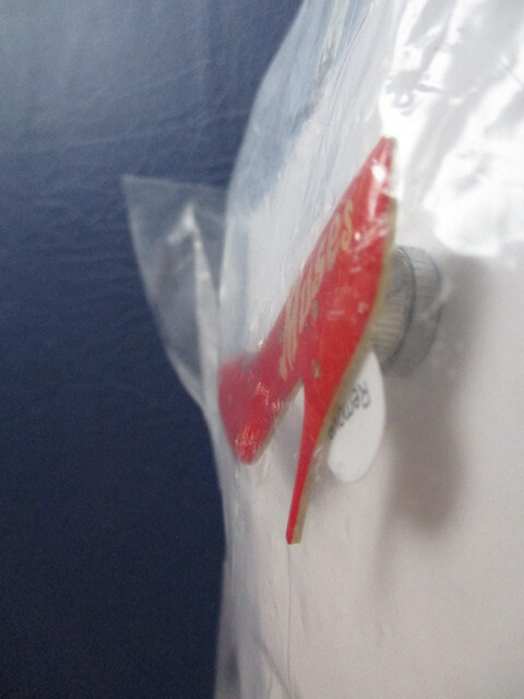 Muses Red Shoe Lapel Pin NIP *