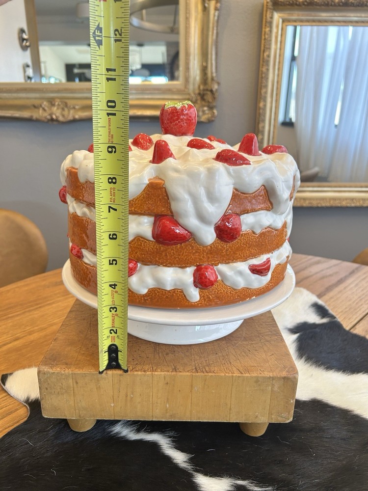 Ceramic Strawberry Pattern Round Glossy Cake Stand, 10" Diameter, 3.5" Tall