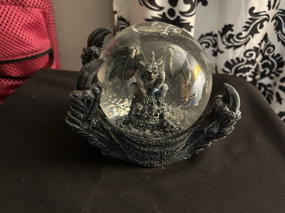 Gargoyle Decorative Piece