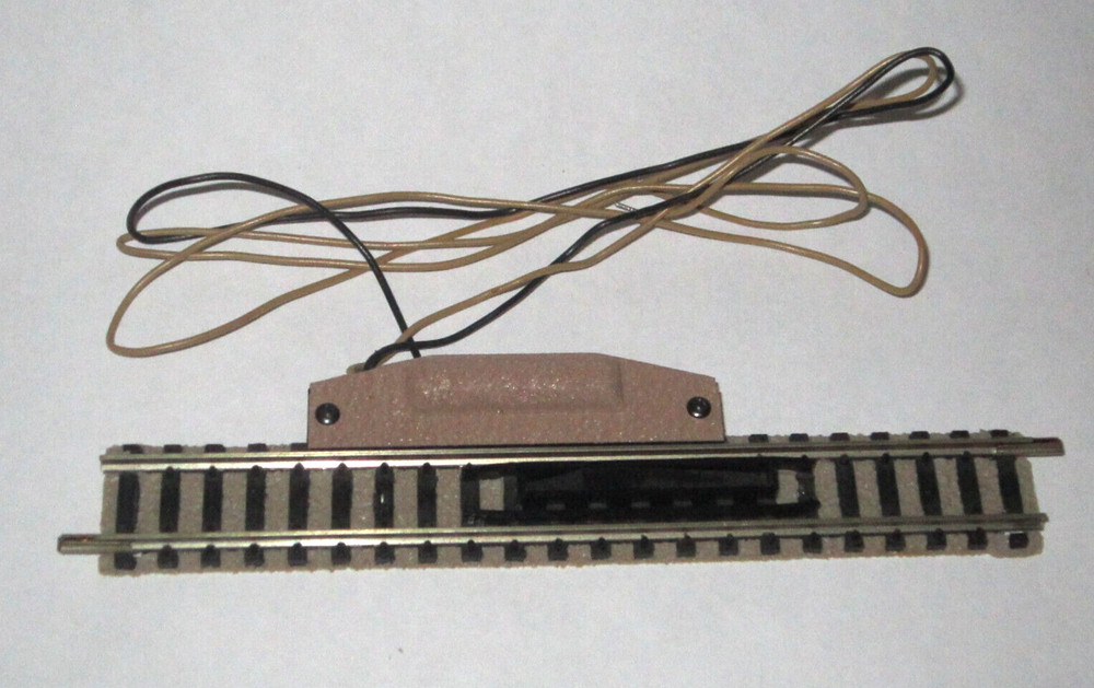 FLEISCHMANN 9112 N PICCOLO ELECTRICAL UNCOUPLING TRACK UNCOUPLER 111mm C 9114