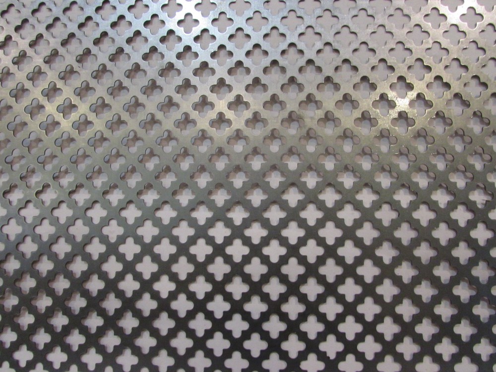 DECORATIVE CLOVERLEAF PATTERN PERFORATED STEEL --24" x 24"