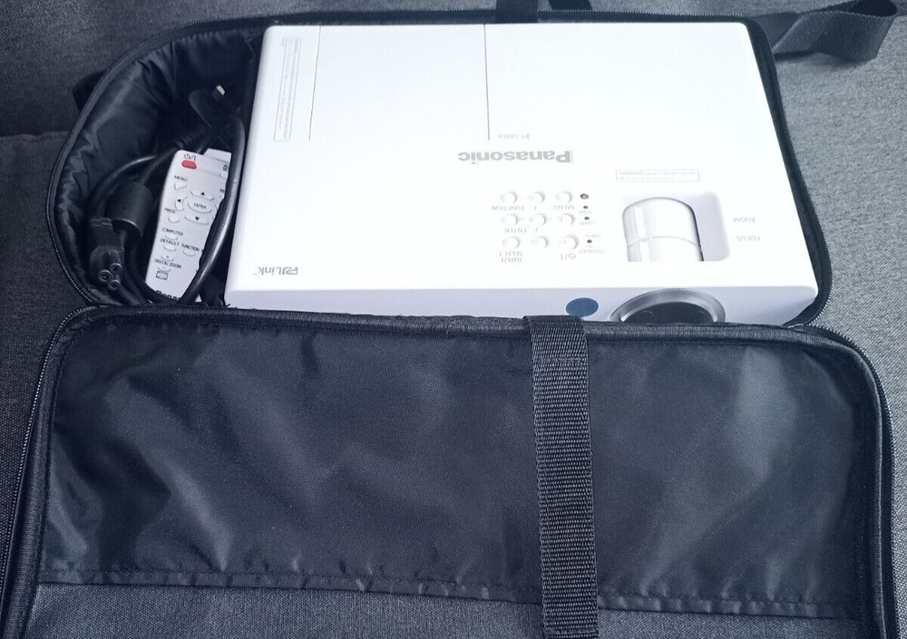 Panasonic PT-LB3EA LCD Projector