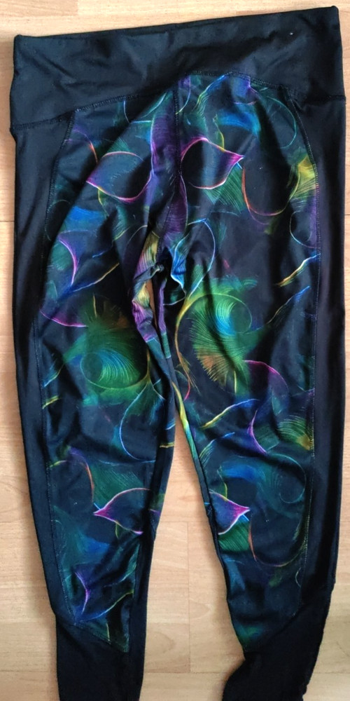Worn twice primark workout legging with hidden pocket