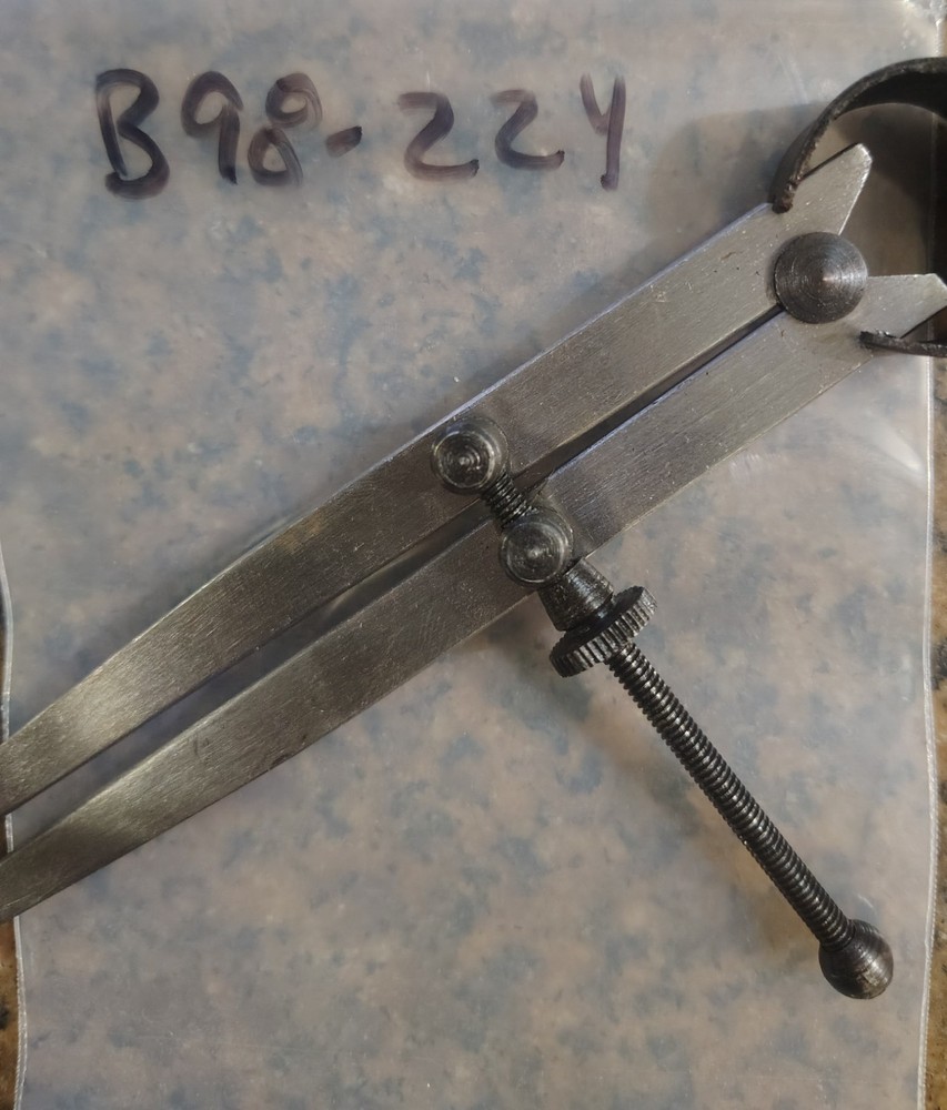 🗽 VINTAGE 6" DIVIDER