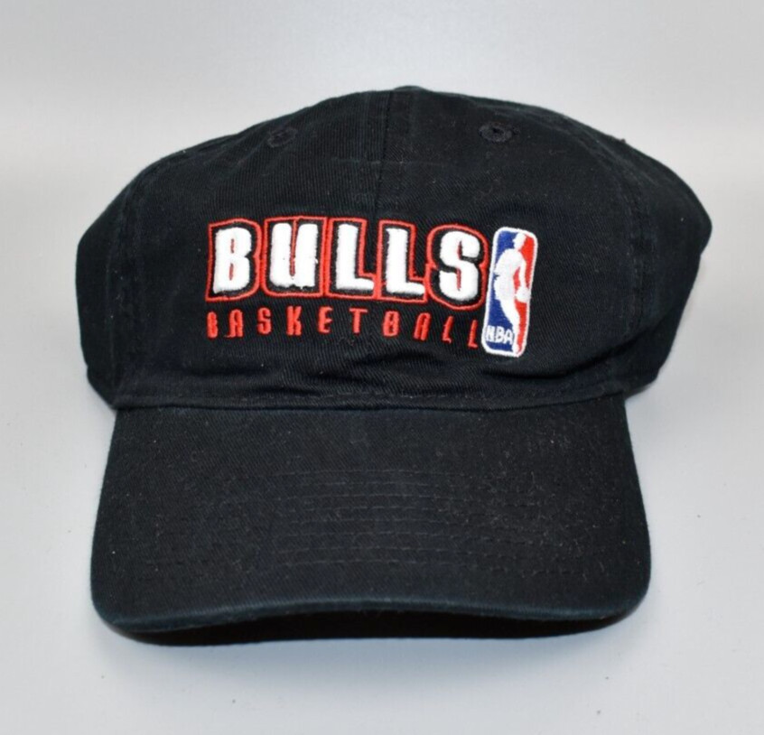 Chicago Bulls Basketball Vintage Adjustable Strapback Cap Hat