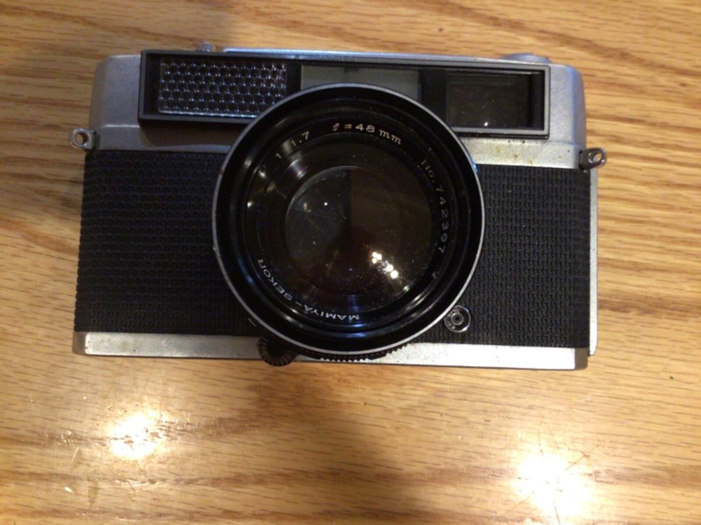 Tower 20B 35 mm Camera with Case