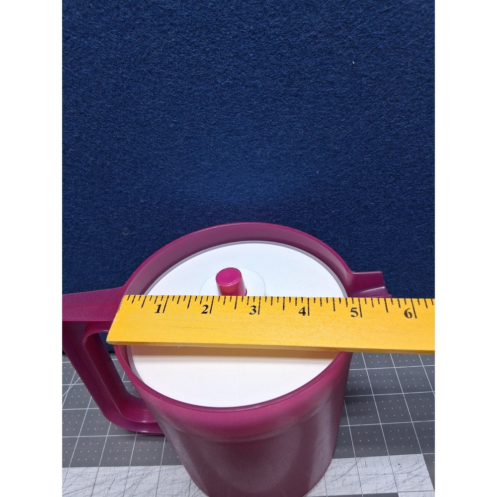 Tupperware Pitcher Pink Classic Push Button Seal 1 Quart 1575 6