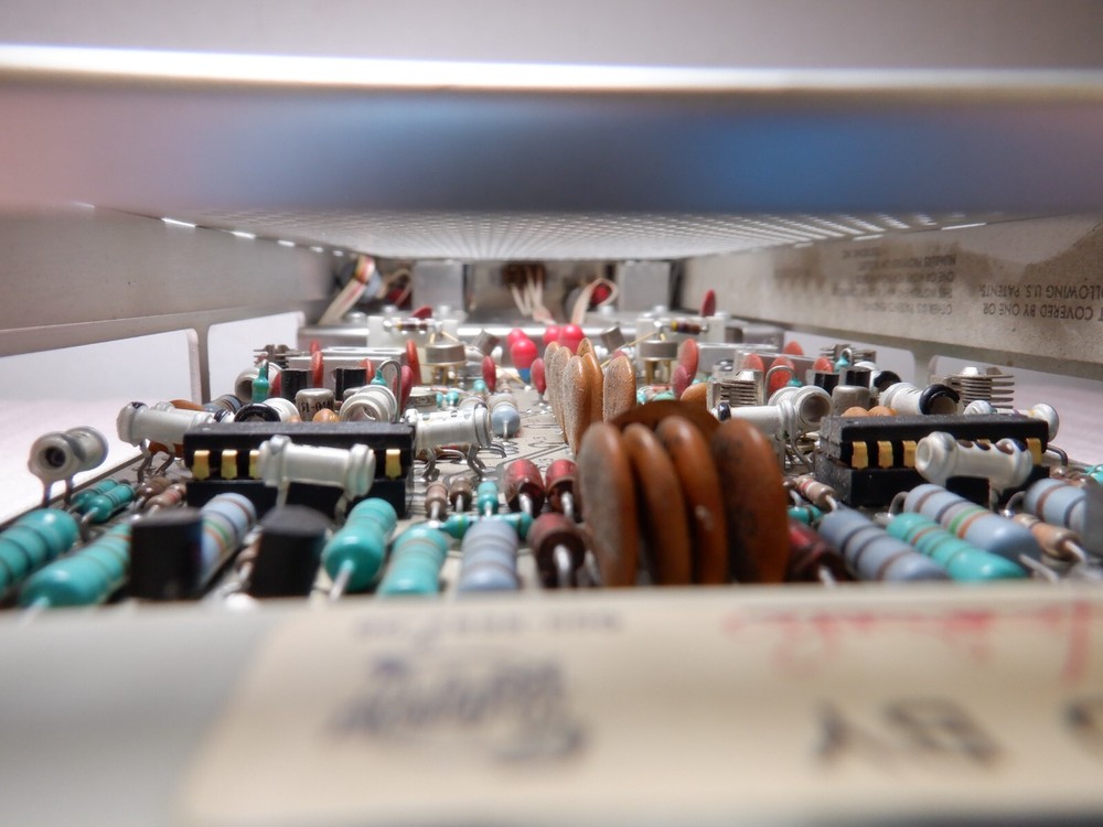 TEKTRONIX 7A18 DUAL TRACE AMPLIFIER