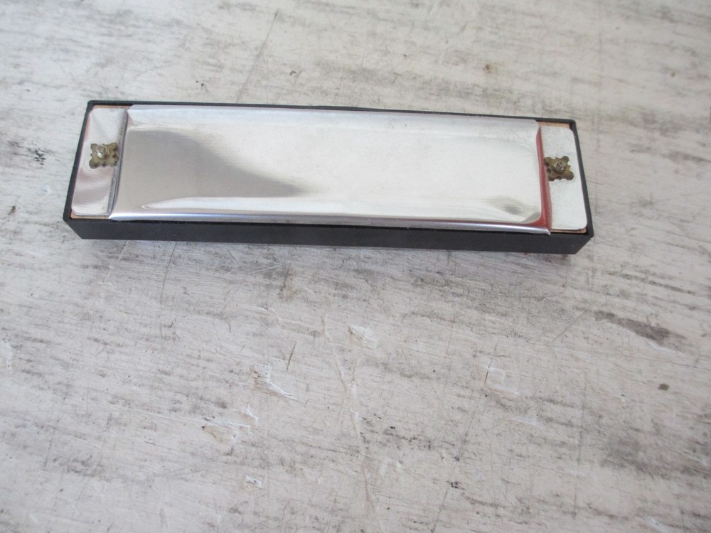 Unbranded Chrome Harmonica, 10 Hole, C-Key