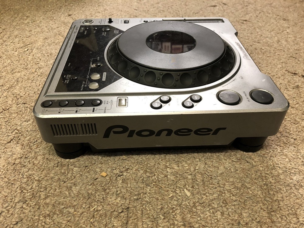 Pioneer CDJ-800 Table Top DJ CD Player
