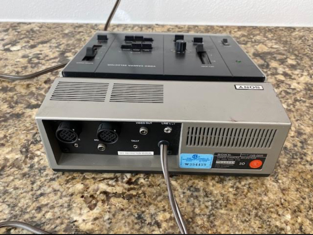 Sony Video Camera Selector -HVS-2020