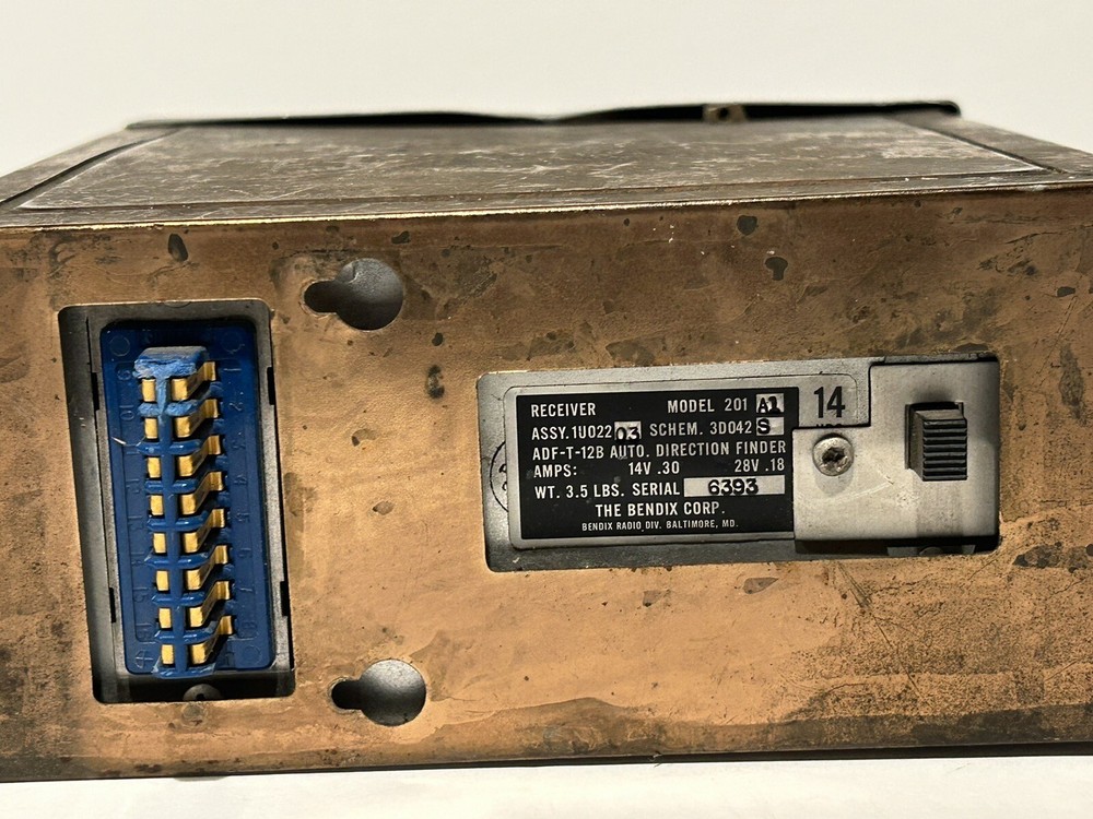 BENDIX CORP ADF-T-12B RECEIVER MODEL 201 (A1) Untested