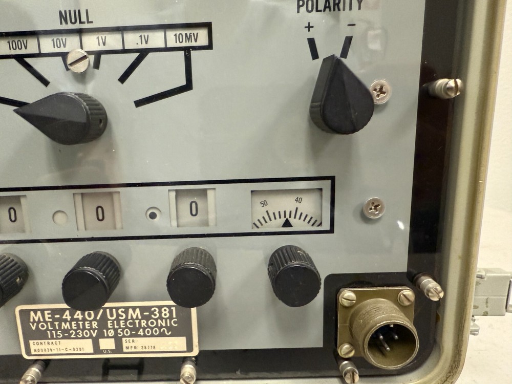 Naval Electronic Systems Command Voltmeter Electronics AN/USM-381