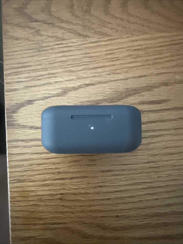 Hyphen Bluetooth Wireless Earbuds with Charging Case. Left Earbud Not Charging.