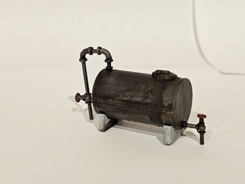 HO Scale Oil Tank and Valves