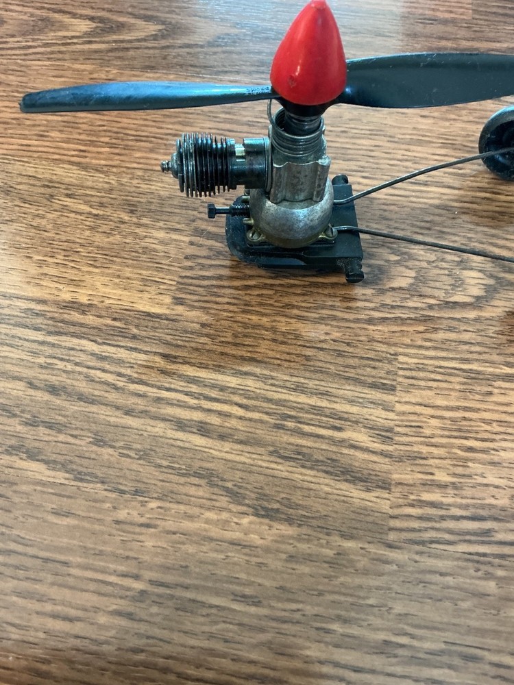 Rare Vintage Cox Model Engine, used.
