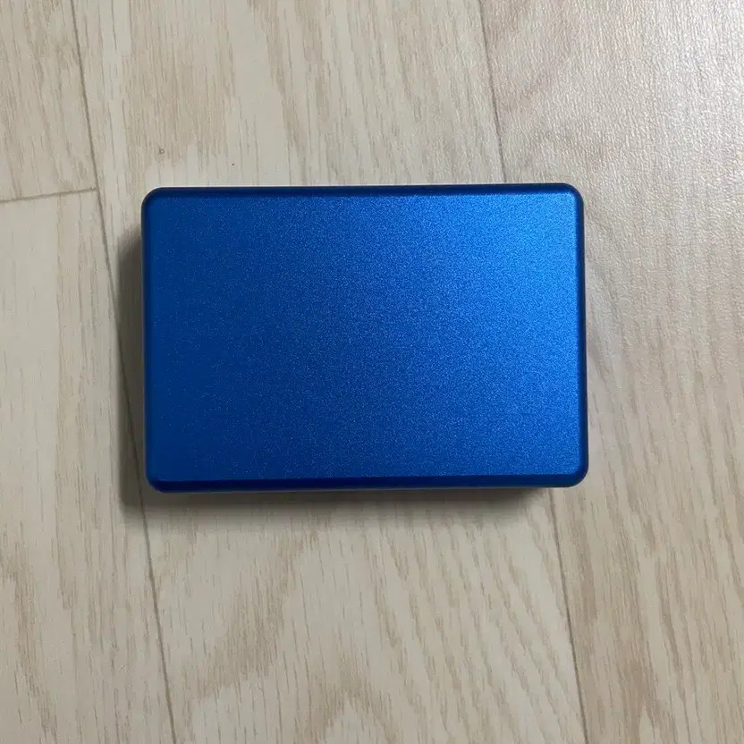 Aluminum iPhone Case Magnetically Attached