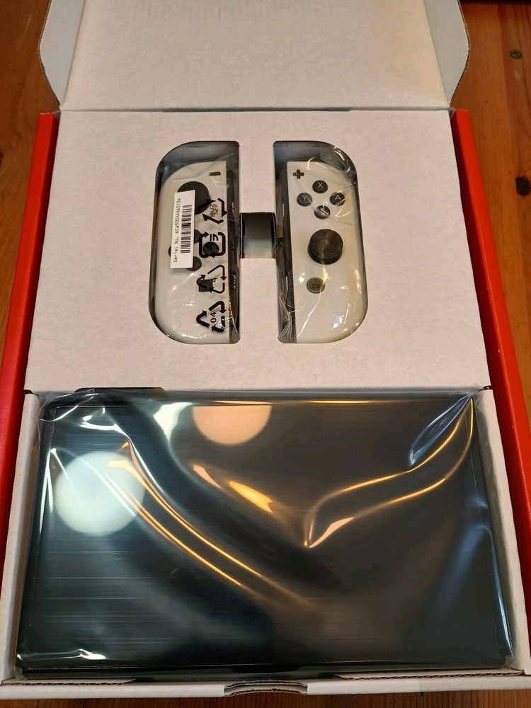 Nintendo Switch OLED Model HEG-001 Handheld Console - 64GB - White