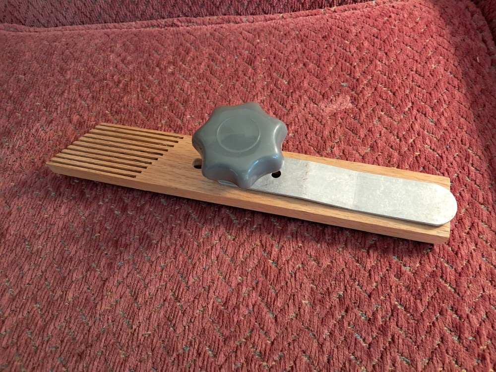 Miter Slot Feather Board, Never used.