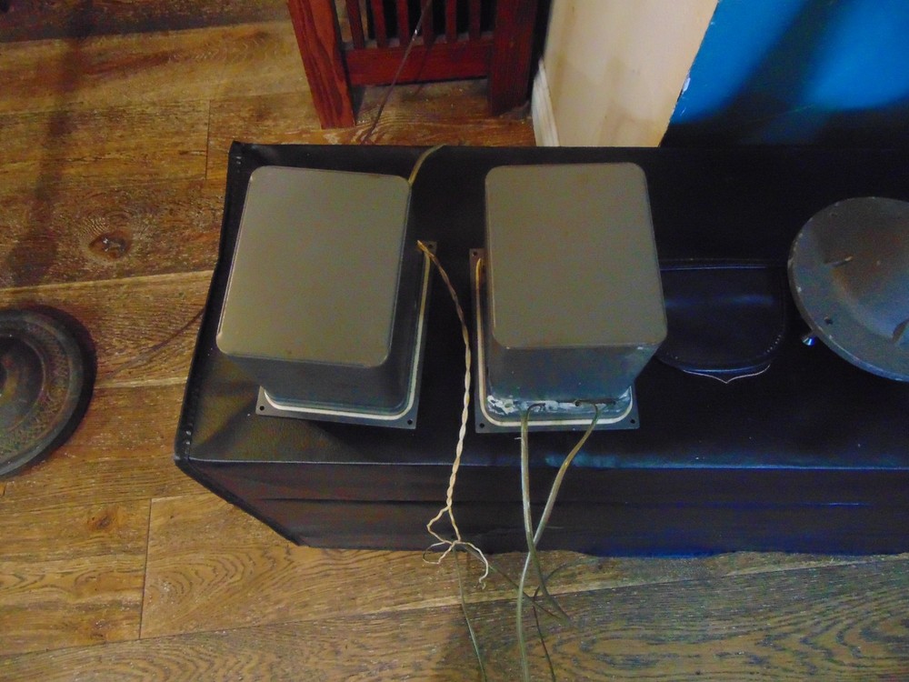 JBL HORNS AND CROSSOVERS