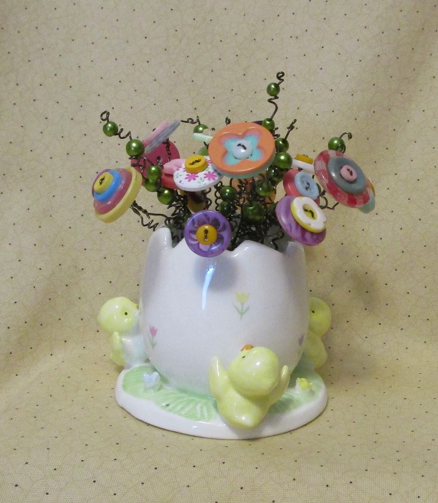 Button Bouquet in "Broken Egg Vase" with 3 Chicks. Great gift! Easter