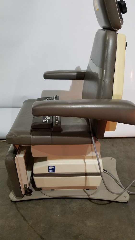 MTI Programmable Podiatry Chair With Foot Control