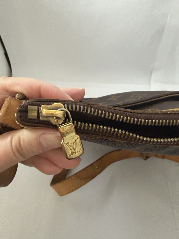 Authantic Louis Vuitton Monogram Odeon MM Crossbody