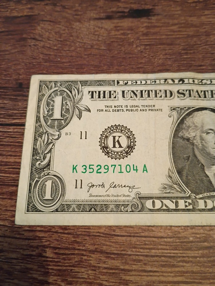 Over Inking Error On This 2017 $1 K35297104A