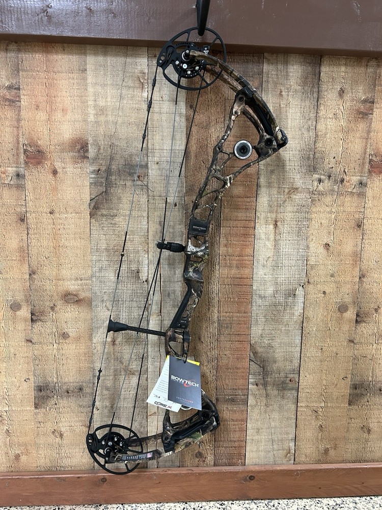 NEW Bowtech Core SR, 60-70lbs, Breakup DNA Camo (Left Hand)