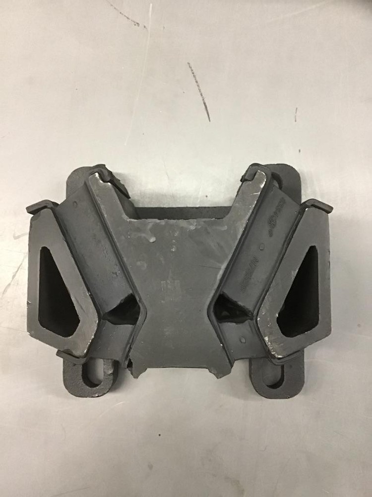 Peterbilt Mount Rear