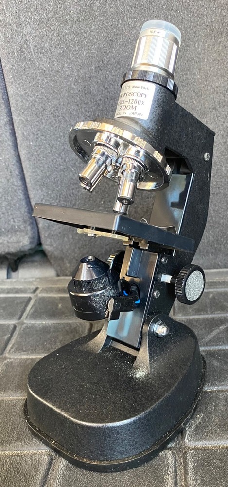 Vintage IDAILTD Microscope In Box With Microslide Viewer & Projection Device