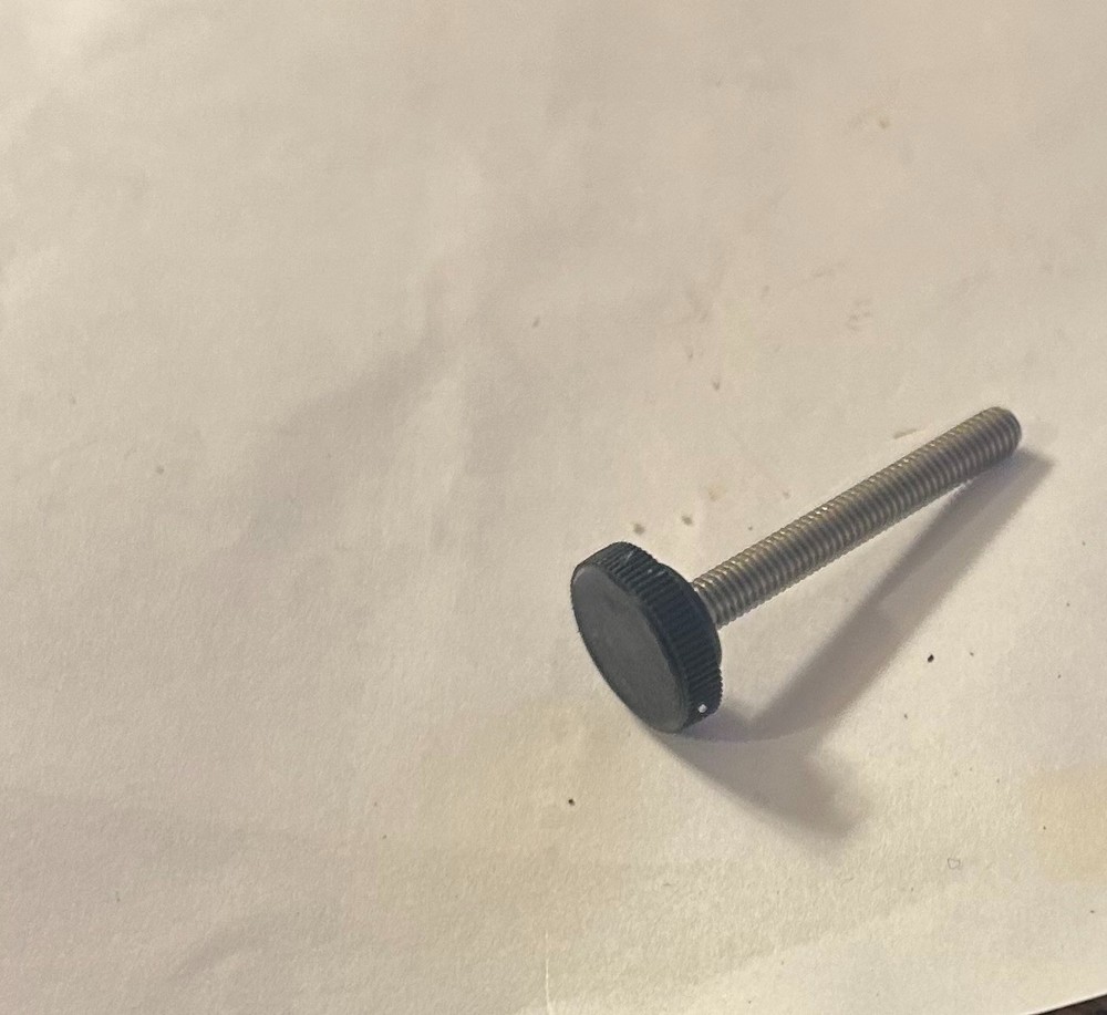 053678 Screw, Detection