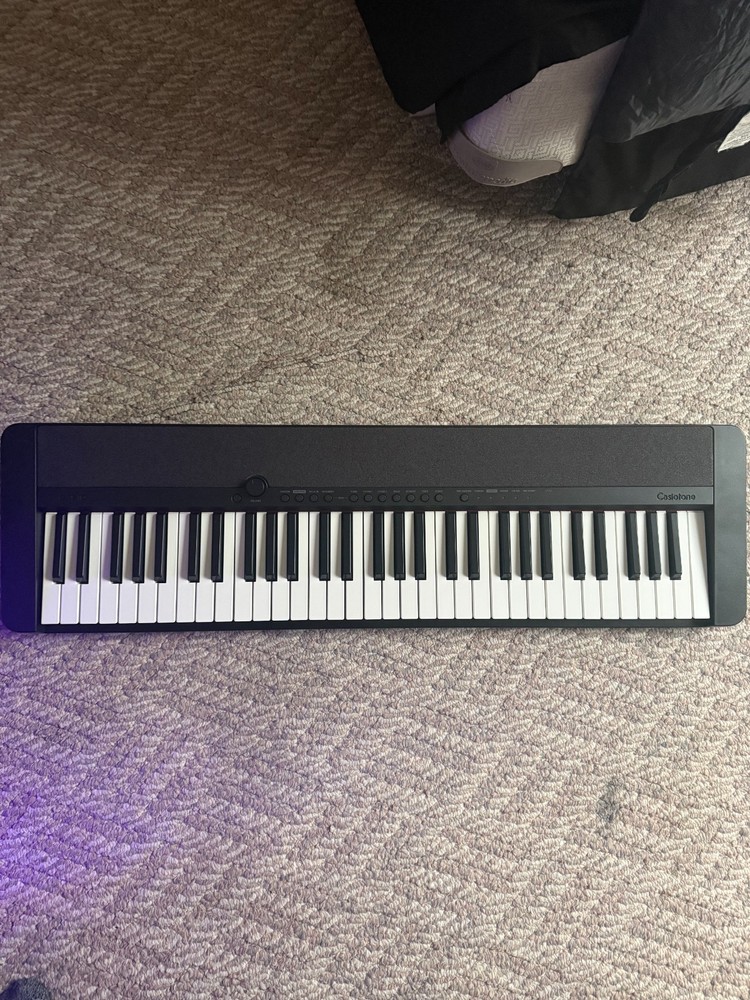 Casio CTS1BK 61-Key Portable Keyboard - Black