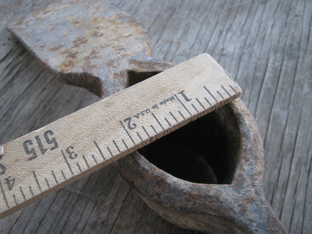 Rusty Rustic Original Vintage Primitive Metal PICK no handle