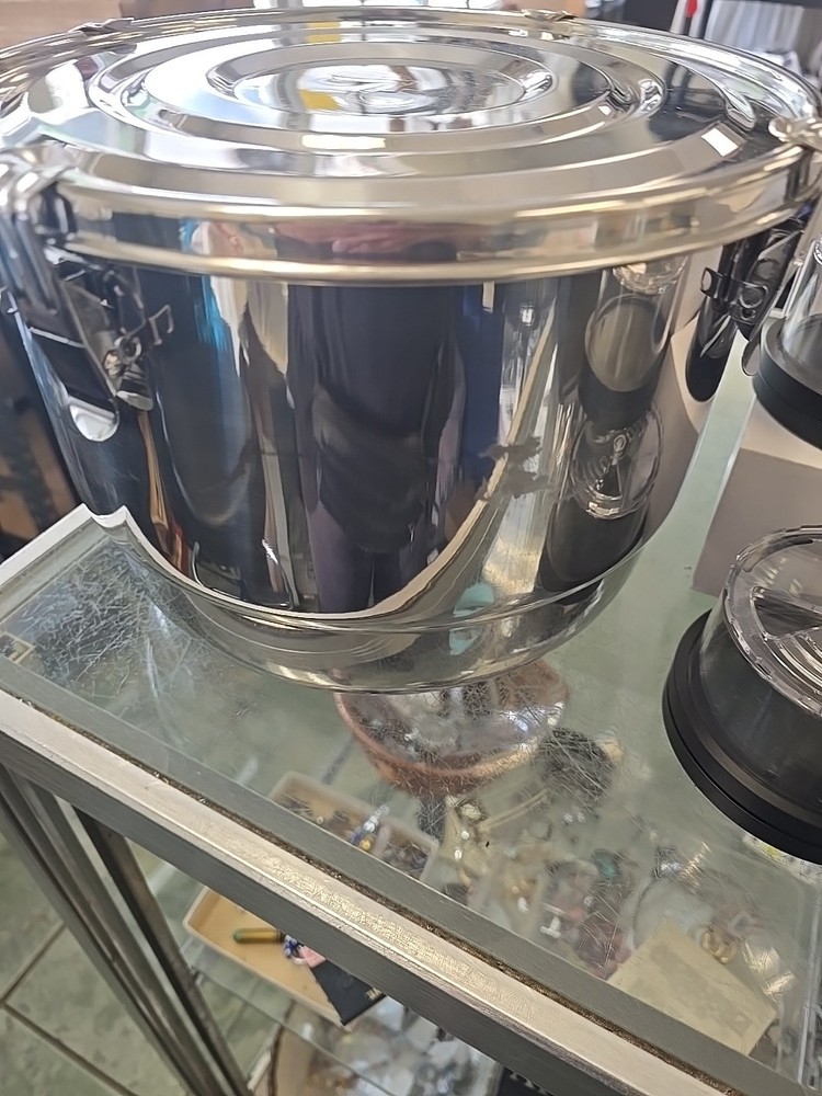 CVault Stainless Steel Sealed Container 8 Liters