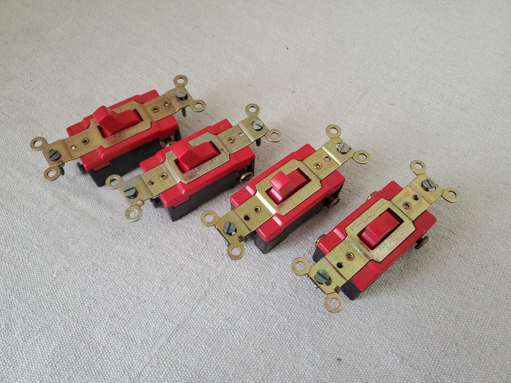 PACK OF 4 EAGLE FED SPEC 2223RD TOGGLE 3 WAY LIGHT SWITCH RED