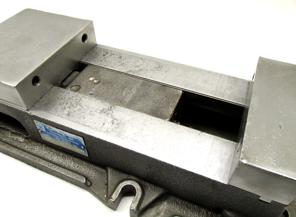 KURT ANGLOCK 6" MILLING MACHINE VISE - #D675