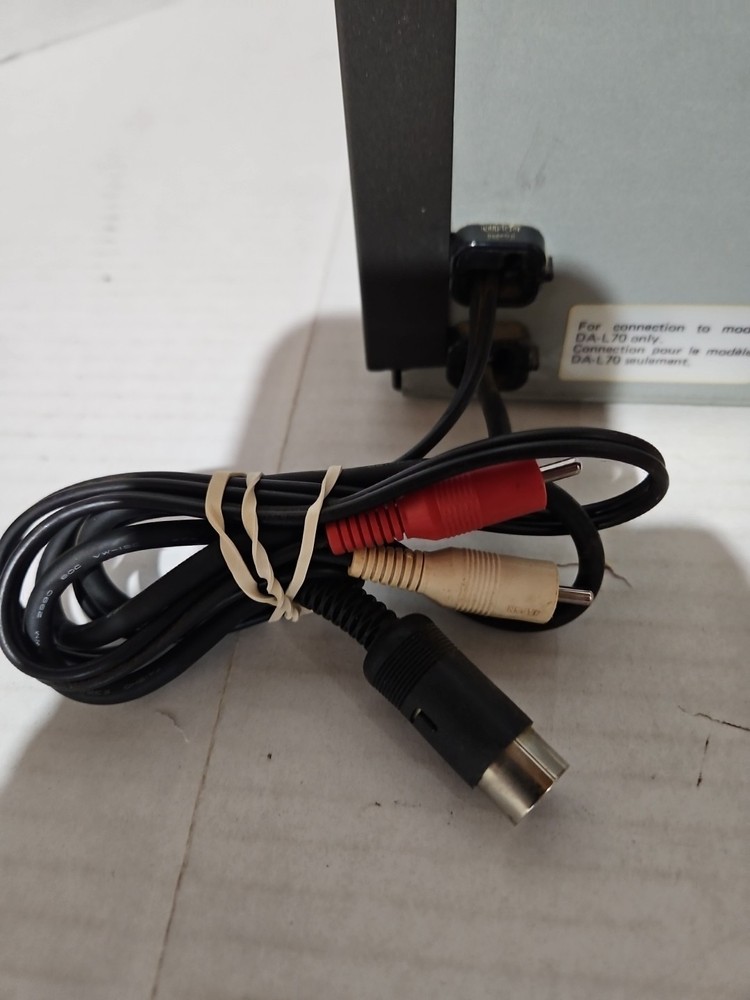 Mitsubishi Linear Tracking Fully Automatic Turntable LT-70 Tested Working