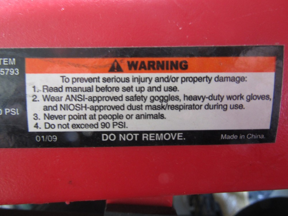 Central Pneumatic Gravity Feed Blast Gun Sand Blasting Machine Gun Preowned