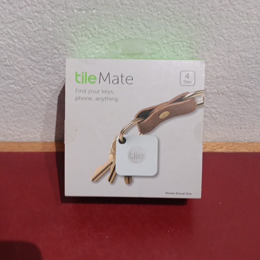 Tile Mate Bluetooth Smart Key/Wallet/Cellphone Item Tracker Finder 4 Pack White