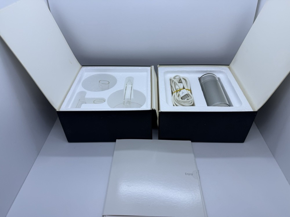 Apple iSight External FireWire Camera Complete With Original Box