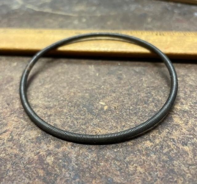 O-Ring Shaped Steel Spring (NOS)