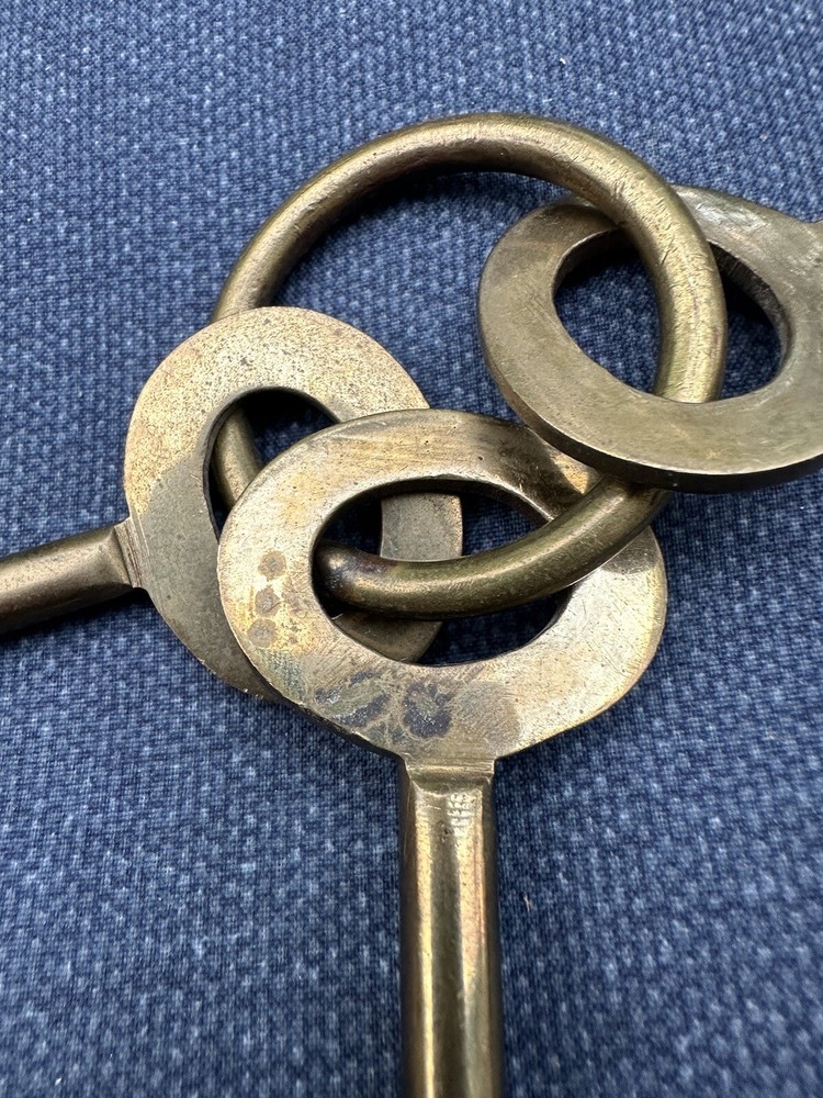 Set of 3 Solid Brass Skeleton Keys Wall Decor Jailer’s Keys | Vintage Look