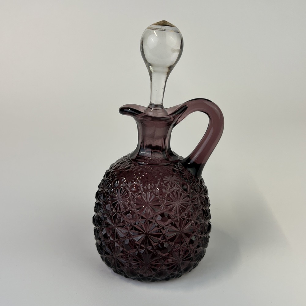 LG WRIGHT Glass Daisy and Button Pattern Cruet w/ Clear Stopper ~ Amethyst